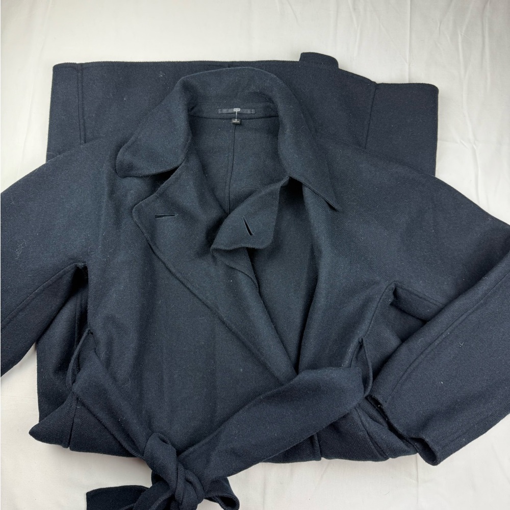 Uniqlo women’s navy blue blended Wool Coat size Small - Picture 2 of 7